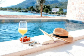 Beachfront Escape Villa Nevera